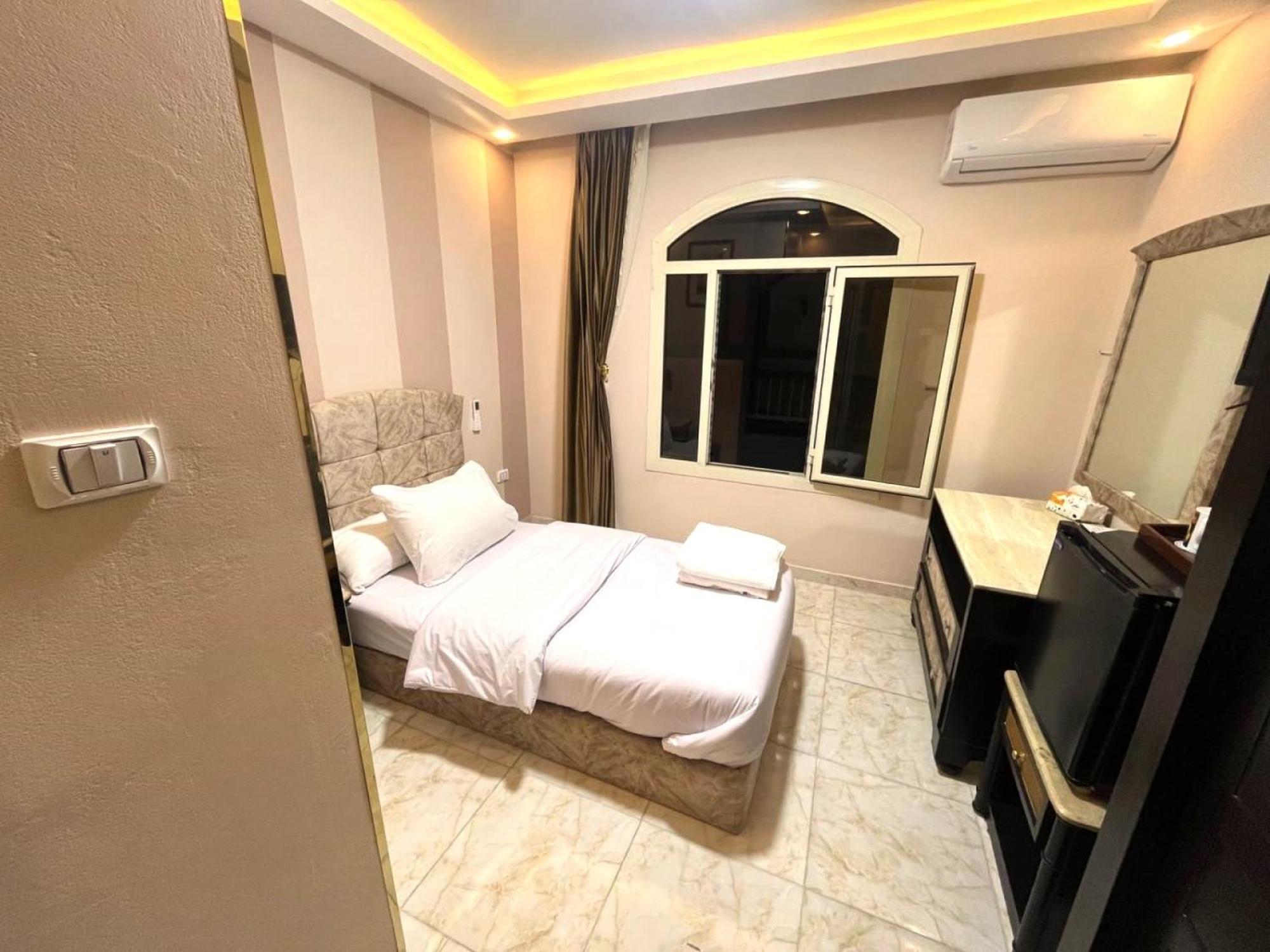 Nun Pyramids Hotel Kafret el-Gabal Værelse billede