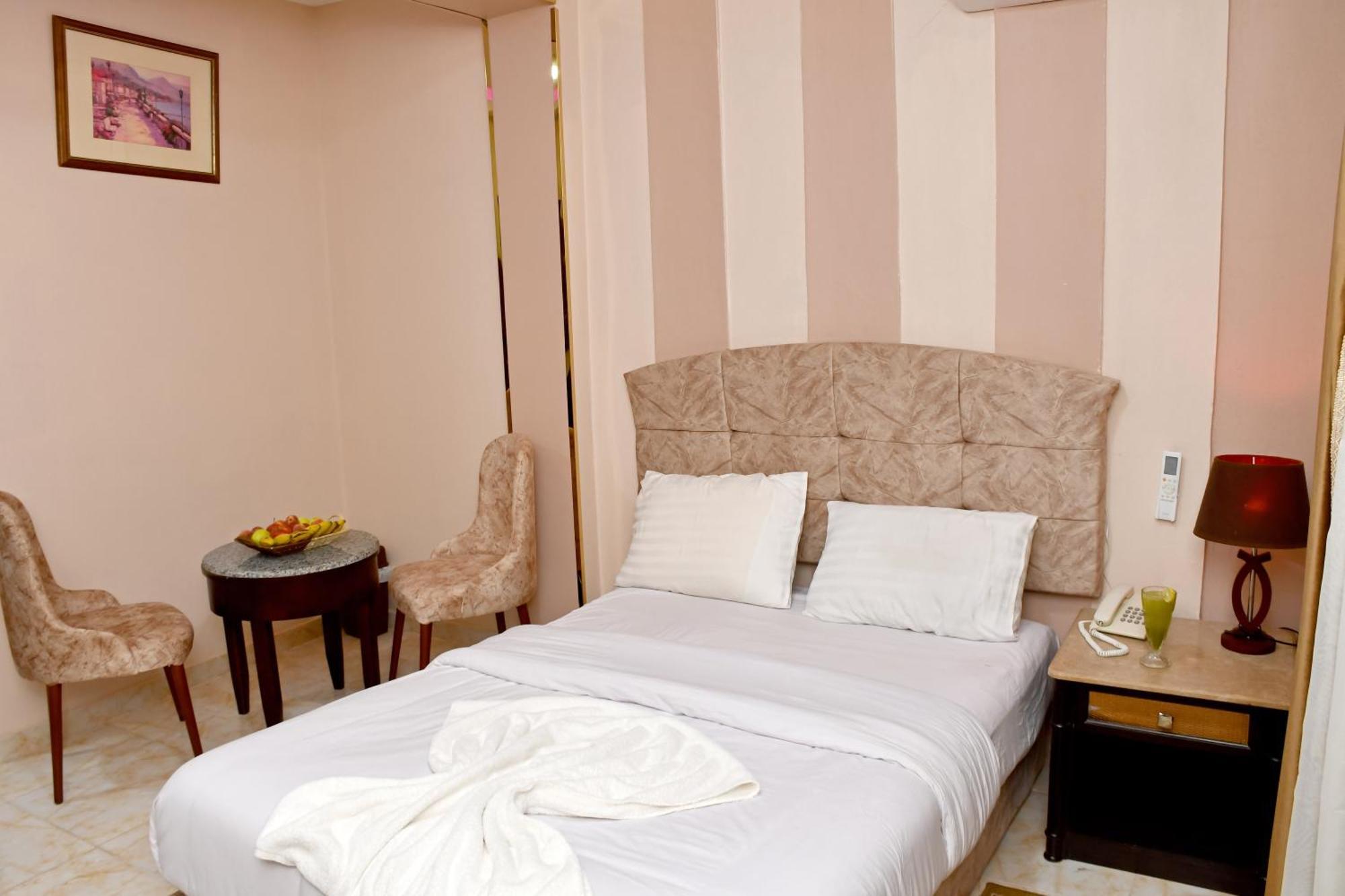 Nun Pyramids Hotel Kafret el-Gabal Værelse billede